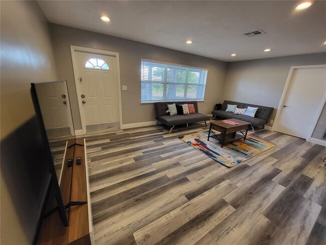 Building Photo - 5624 Lime Way