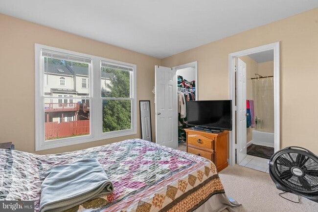 Building Photo - 20324 Cedarhurst Way