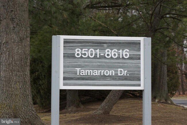 Building Photo - 8612 Tamarron Dr