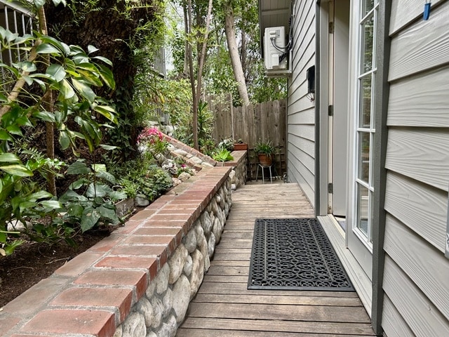 Building Photo - 2187 Stanley Hills Dr