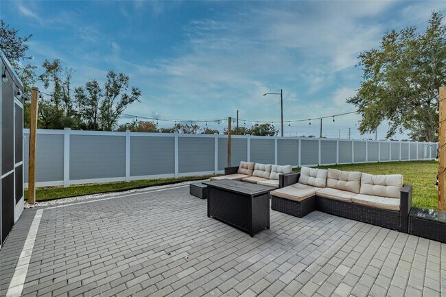 Building Photo - 23700 Lake Hills Dr