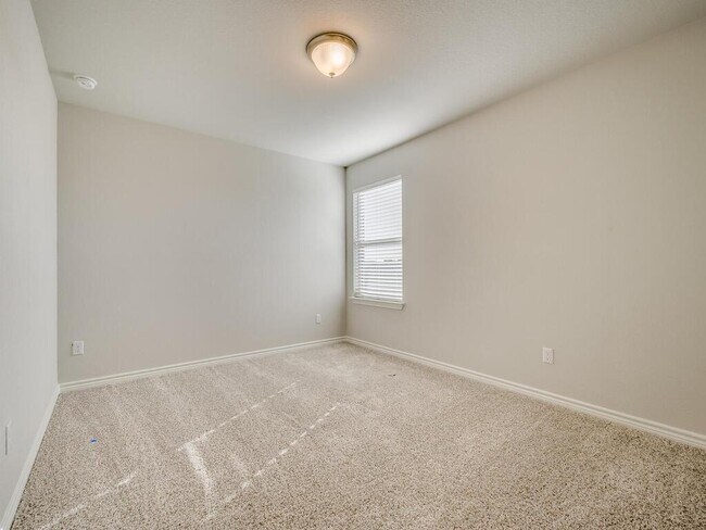Building Photo - 2117 Pecan Island Dr