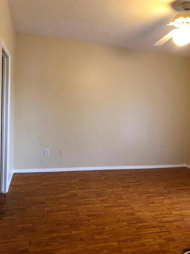Building Photo - 833 Aspen Peak Loop