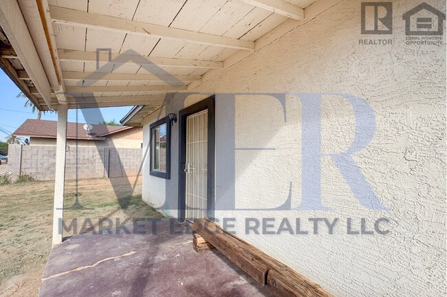 Building Photo - 2Bed/1Bath Home on McDowell/32nd St! $199 MOVE-IN SPECIAL! Ready for Immediate Move-In!