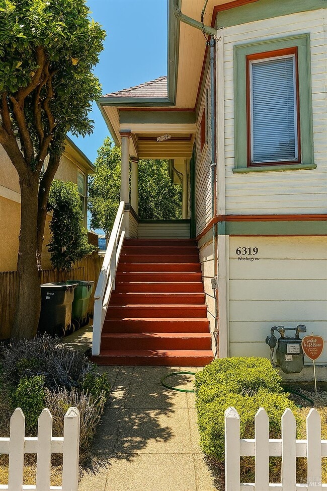 Building Photo - 6319 Idaho St
