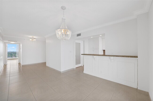 Building Photo - 4280 Galt Ocean Dr