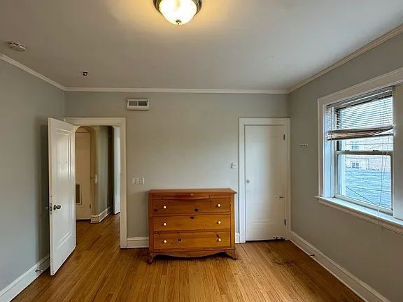 Building Photo - 4935 Hull St