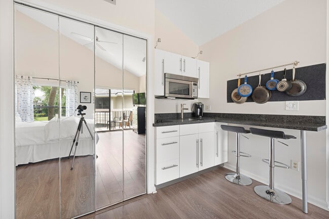 Building Photo - 11863 Wimbledon Cir