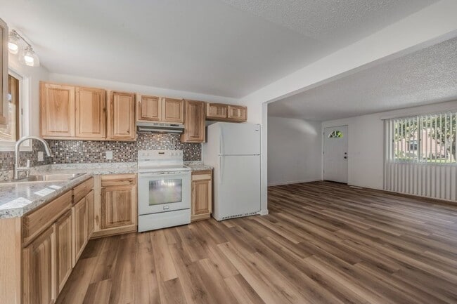 Building Photo - New Remodel 3 bed 1 bath (partial finished basement)