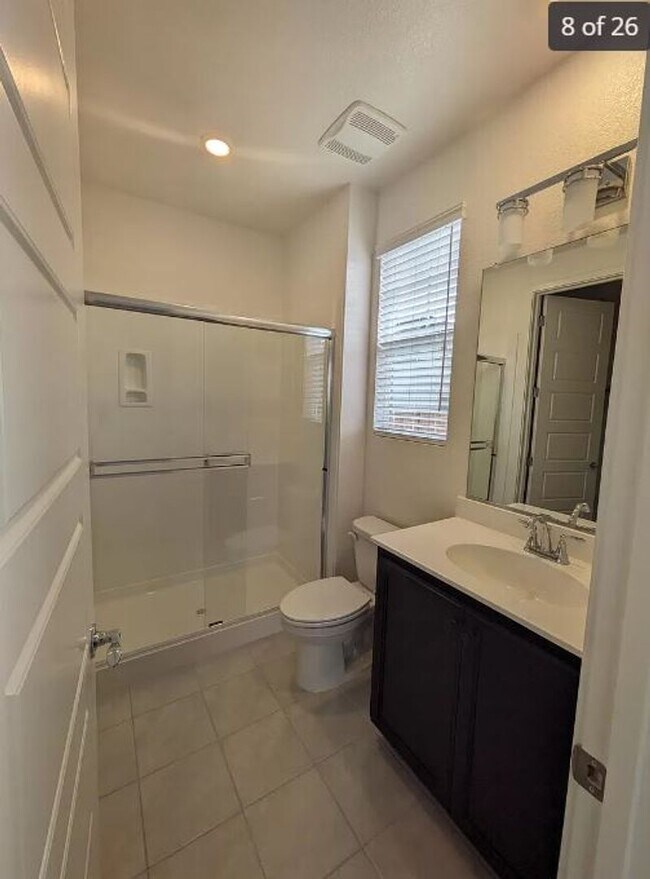Building Photo - 2468 Lake Club Dr