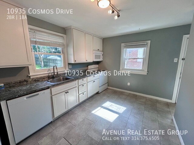 Building Photo - 10935 Cosmos Dr