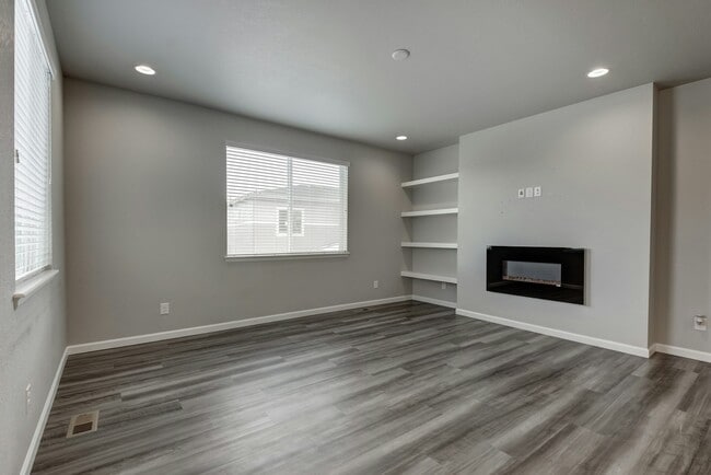 Building Photo - 8952 Birch Run Ln