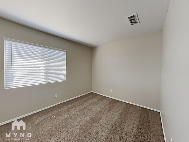 Building Photo - 12105 W Flores Dr