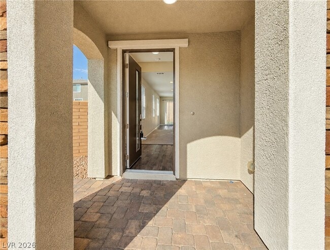 Building Photo - 141 Neverland Ave