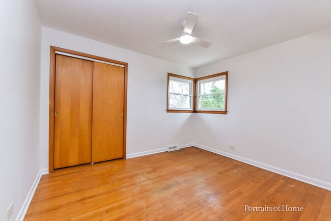 Building Photo - 591 S Grace St