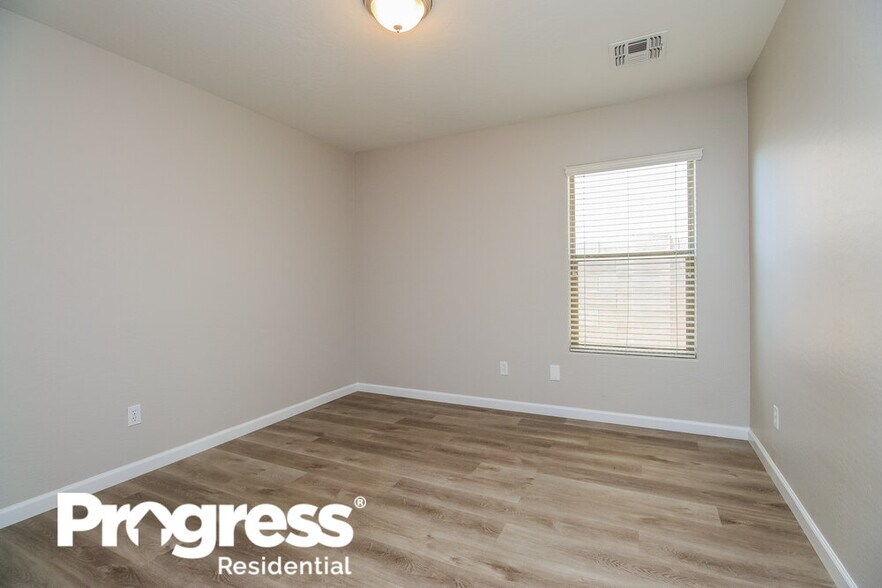 Building Photo - 4439 W Burgess Ln