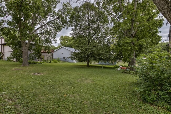 Building Photo - 3 bedroom house coming soon!