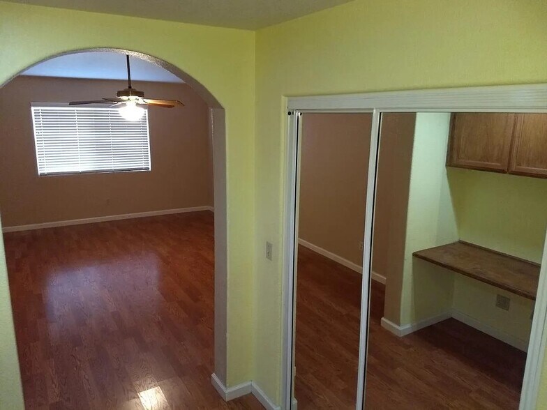 Building Photo - 16420 Los Cedros Rd