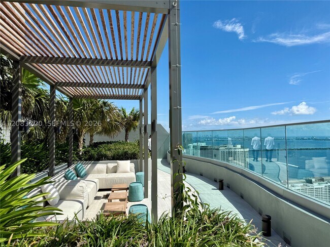 Building Photo - 1400 Biscayne Blvd