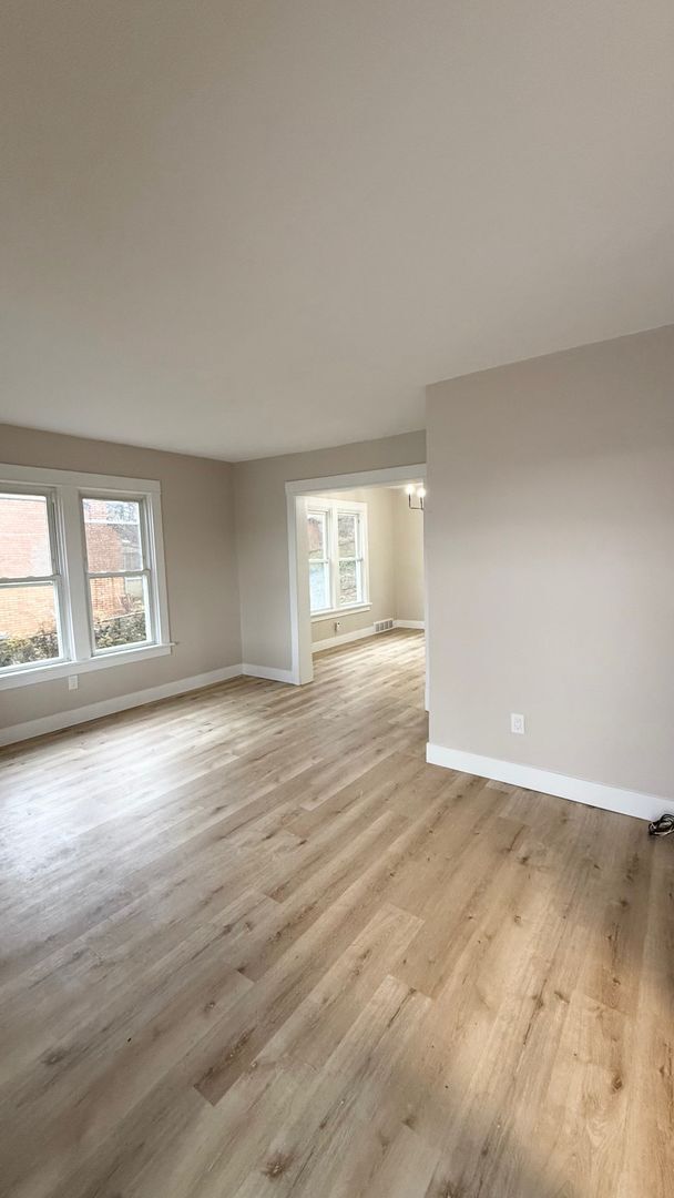 Building Photo - Newly Remodeled 3 Bedroom in Overbrook- Garage and Central AC!!