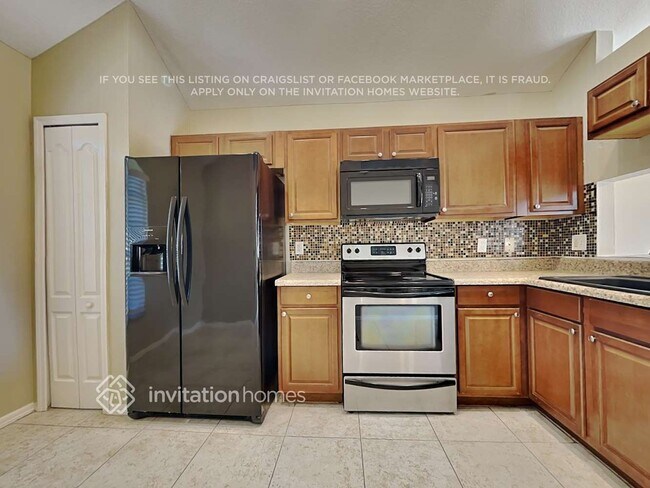 Building Photo - 3313 Manor Cove Cir