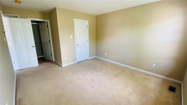 Building Photo - 58 Fountainview Dr