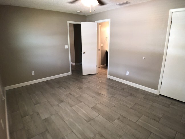 Second Bedroom with Attached Bathroom - 834 Faull Dr