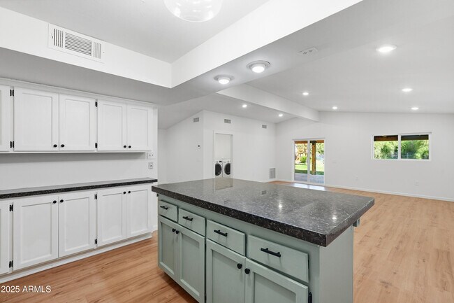 Building Photo - 21047 S 156th St