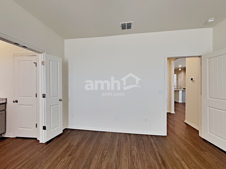 Building Photo - 345 Pebble Beach Run