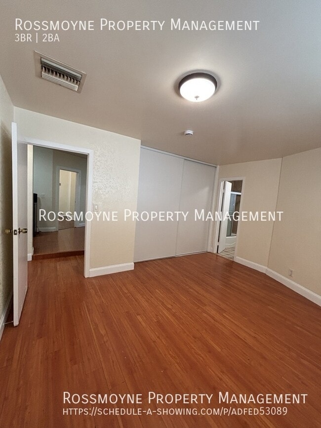 Building Photo - 5071 Romaine St