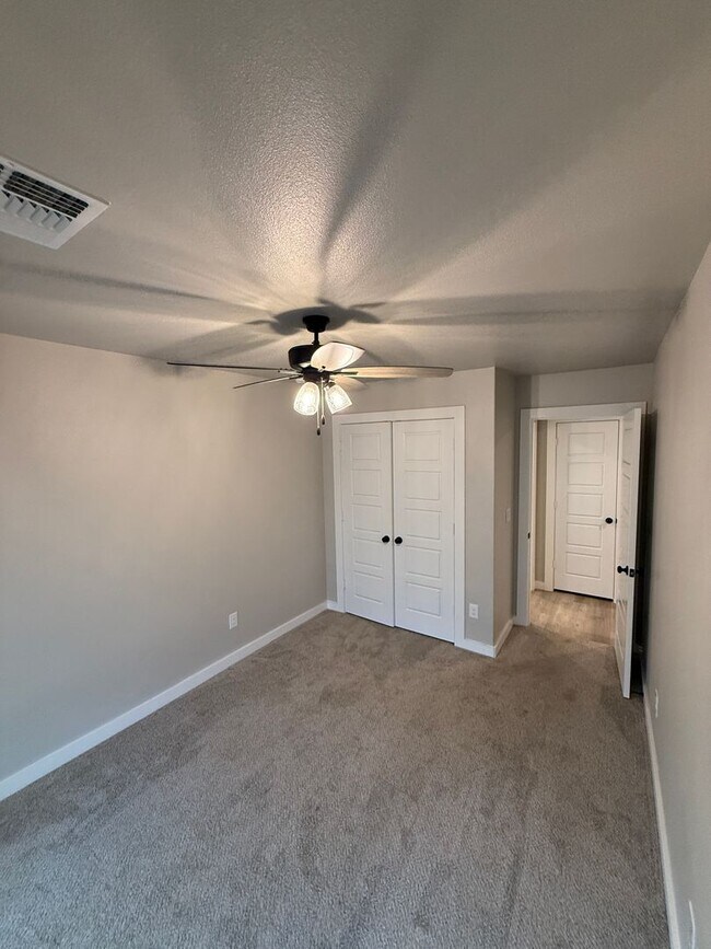 Building Photo - Available Now!! 4/2/2 in Frenship ISD