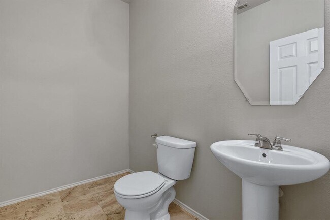 Building Photo - 1808 Abby Creek Dr