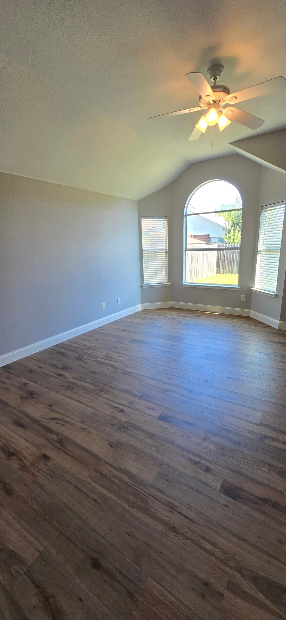 Building Photo - 10309 Fawn Meadow Ct