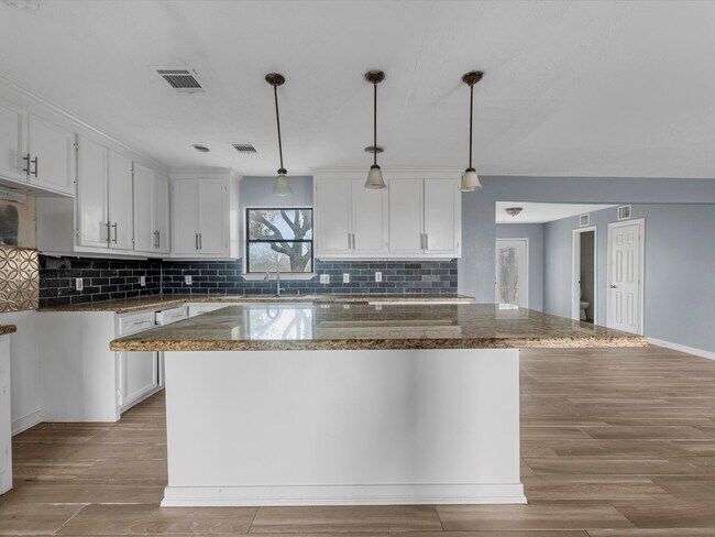 Building Photo - 10445 FM442