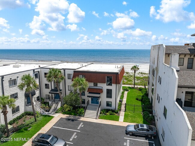 Building Photo - 2343 Costa Verde Blvd