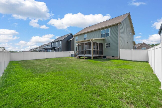 Building Photo - Beautiful 4-Bedroom Home with Modern Comfo...