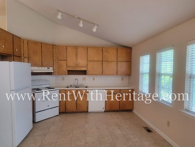 Building Photo - WOW!!!! GREAT HOME WITH PARTIAL FINISHED B...