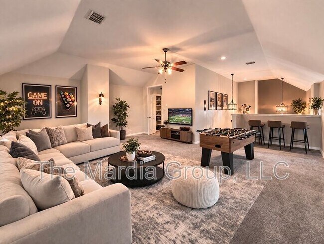 Building Photo - 7236 Tolosa