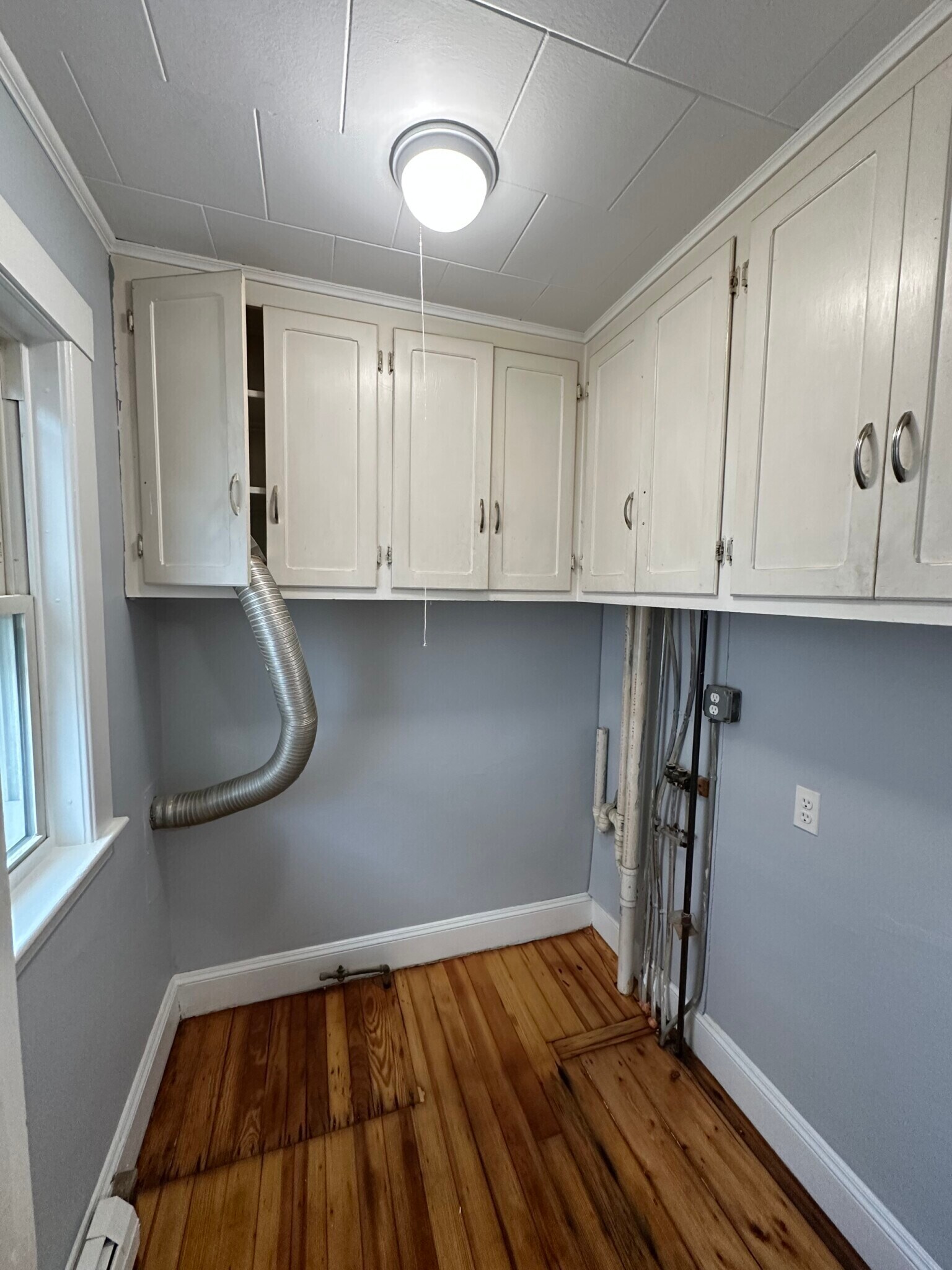 Building Photo - 48 Baker St