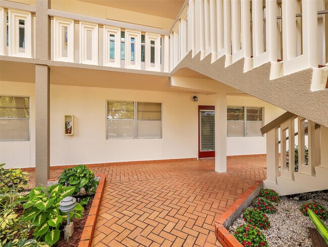 Building Photo - 3405 Bimini Ln