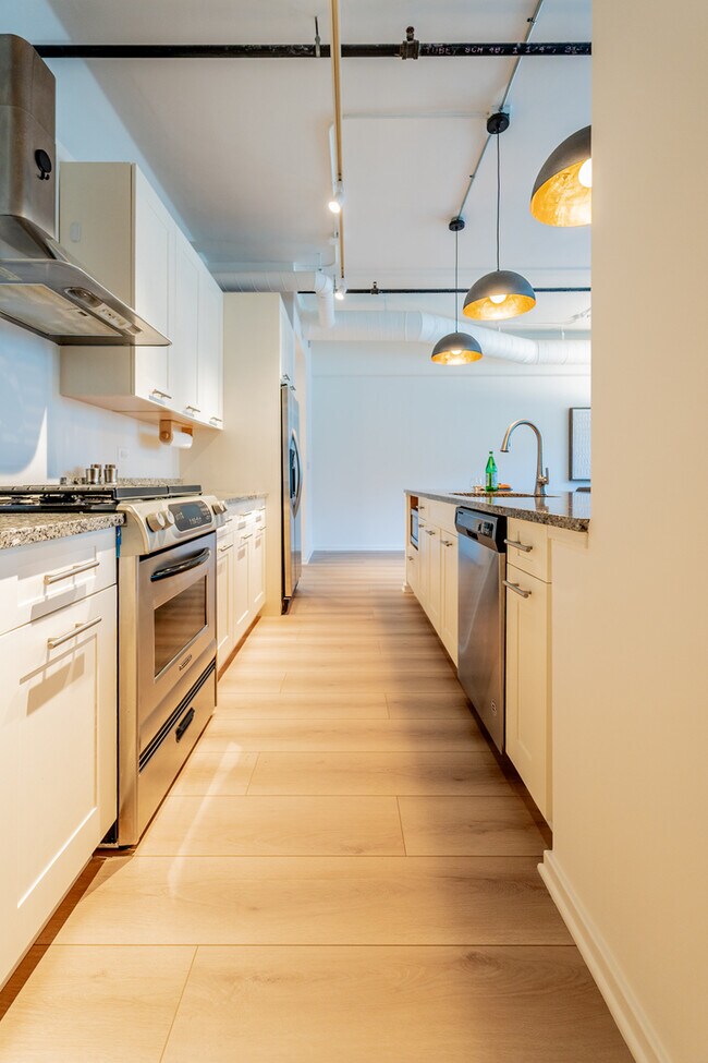 Building Photo - 240 E Illinois St