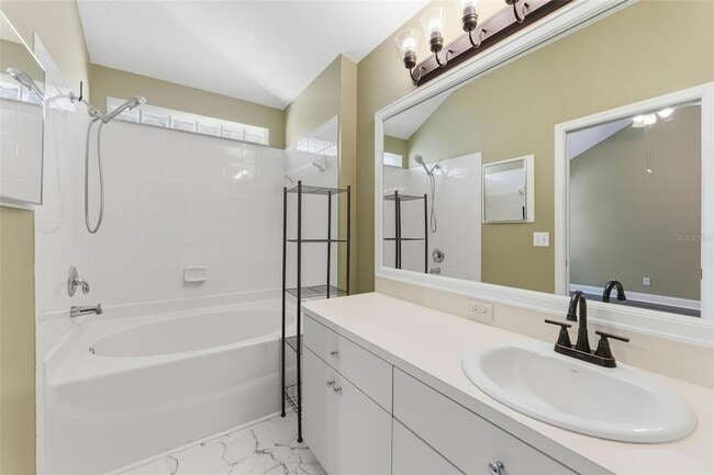 Building Photo - 15016 Deer Meadow Dr