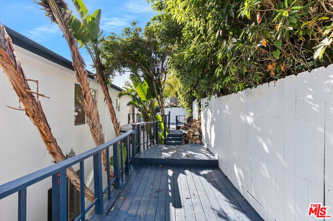 Building Photo - 17737 Porto Marina Way