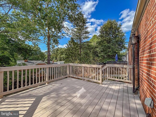 Building Photo - 304 Moncure Dr