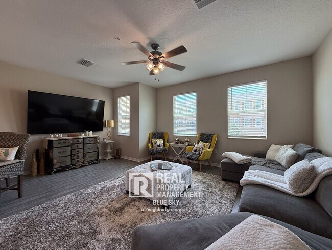 Building Photo - 5523 Wahoo Ct