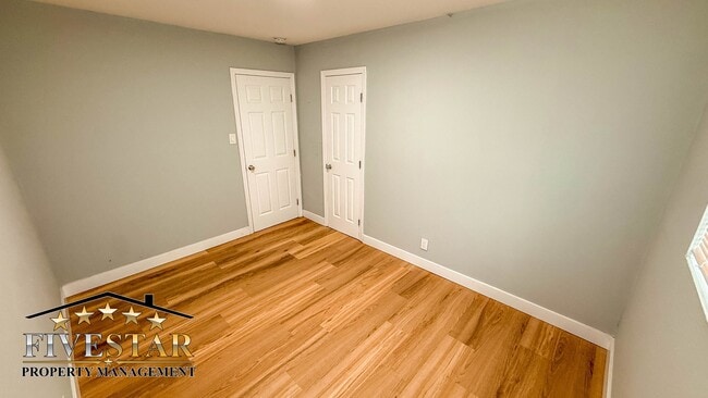 Building Photo - 2703 Center St