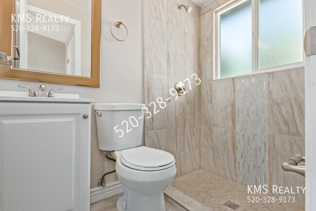 Building Photo - 858 W Virginia-