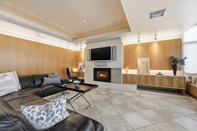 Building Photo - 7701 Atlantic Ave