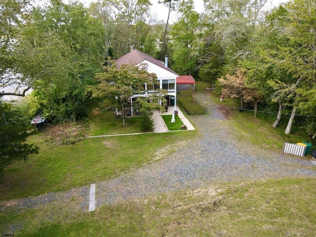 Building Photo - 908 Morris Ln