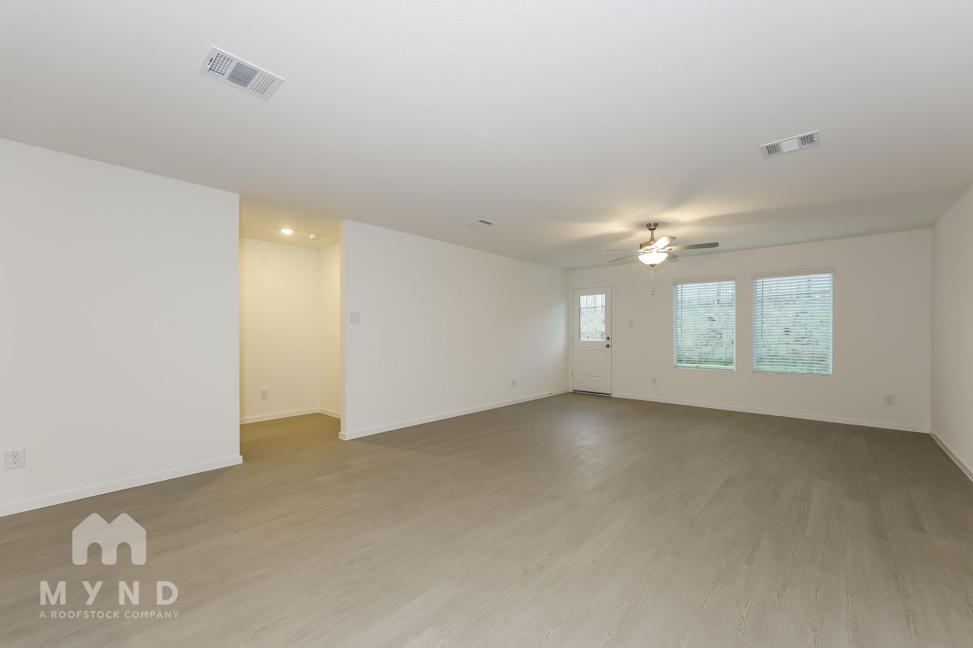 Building Photo - 2744 Ctr Crk Ln